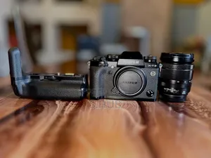 Brand New Fujifilm X-T3 With Lens