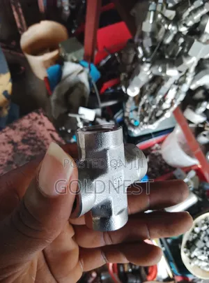 316 Stainless Steel Threaded Equal Cross Fitting