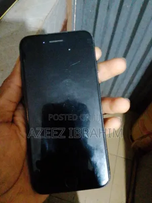 Apple iPhone 7 32 GB Black