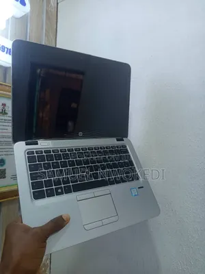New Laptop HP EliteBook 820 G3 8GB Intel Core i5 SSD 256GB