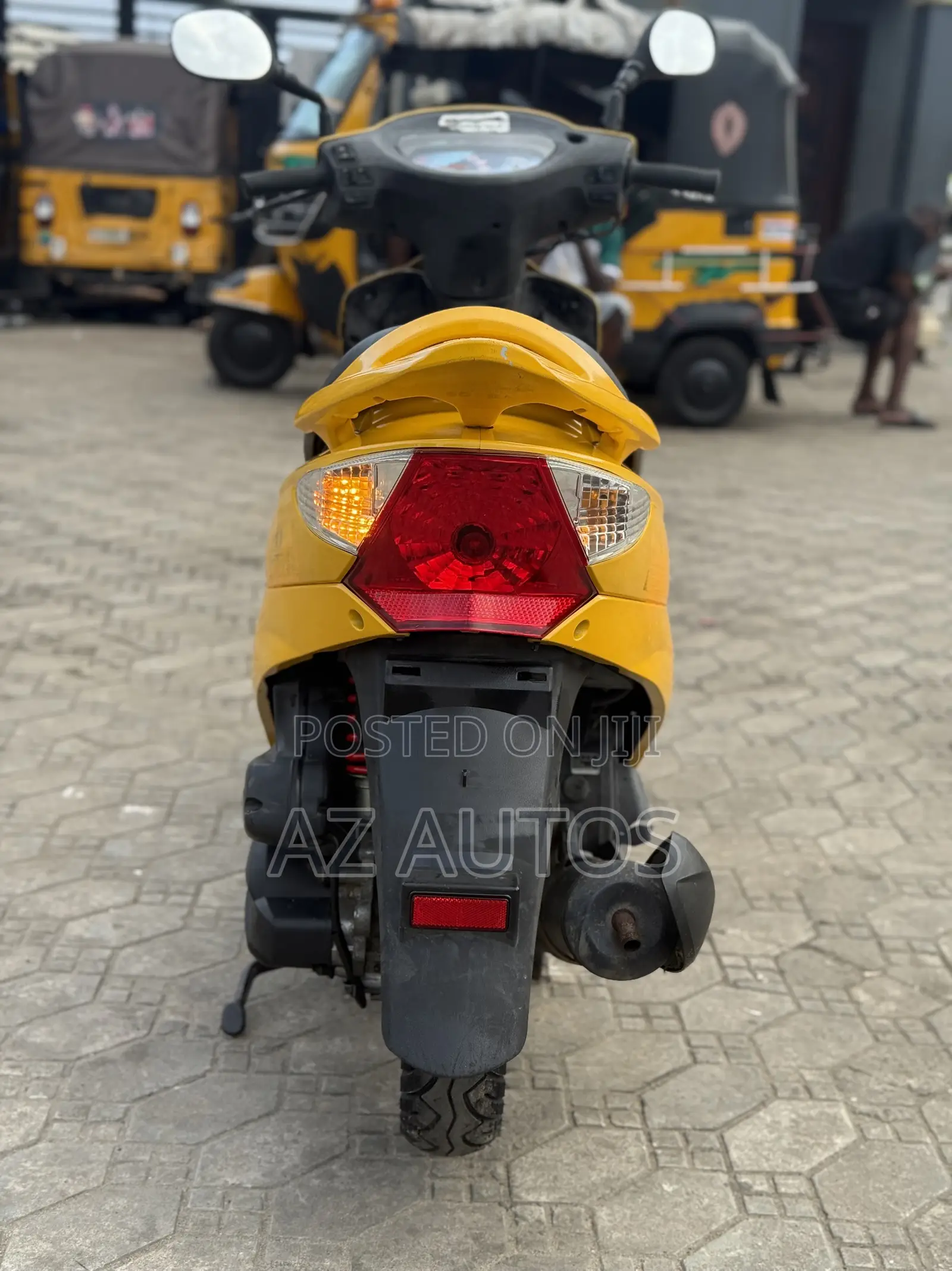 Kymco Xciting 2017 Brown