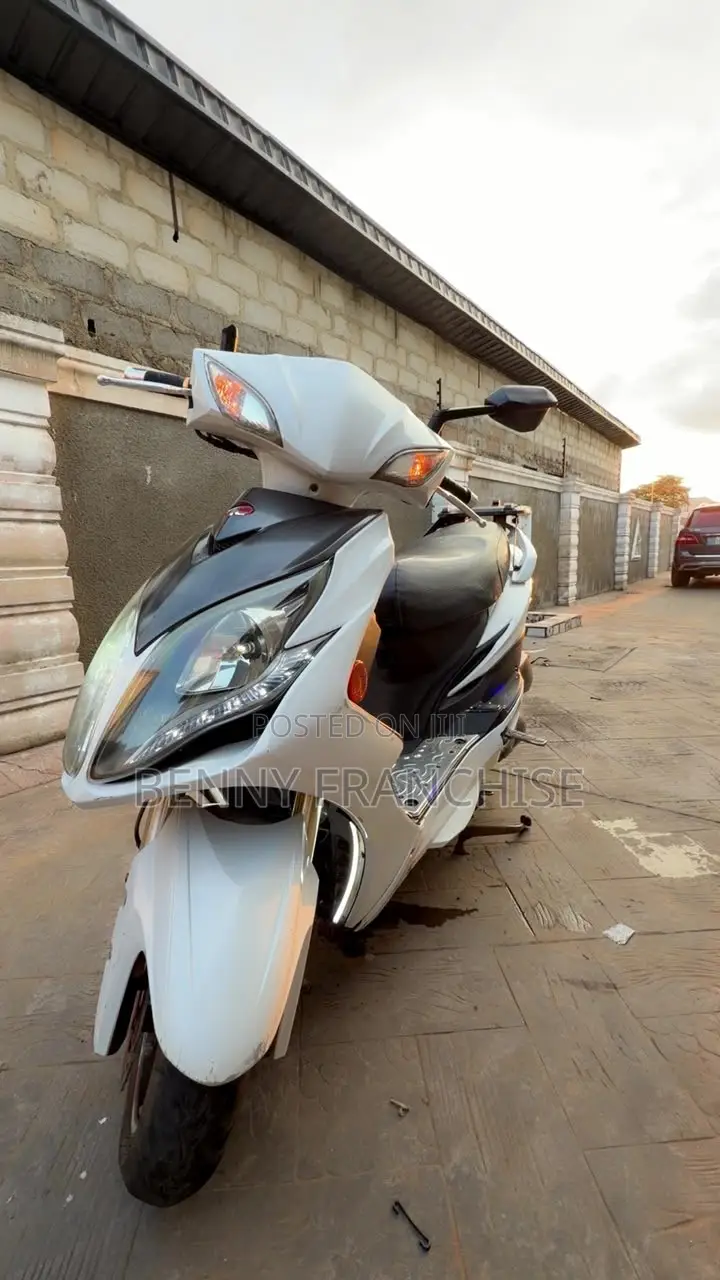 Kymco 2017 White