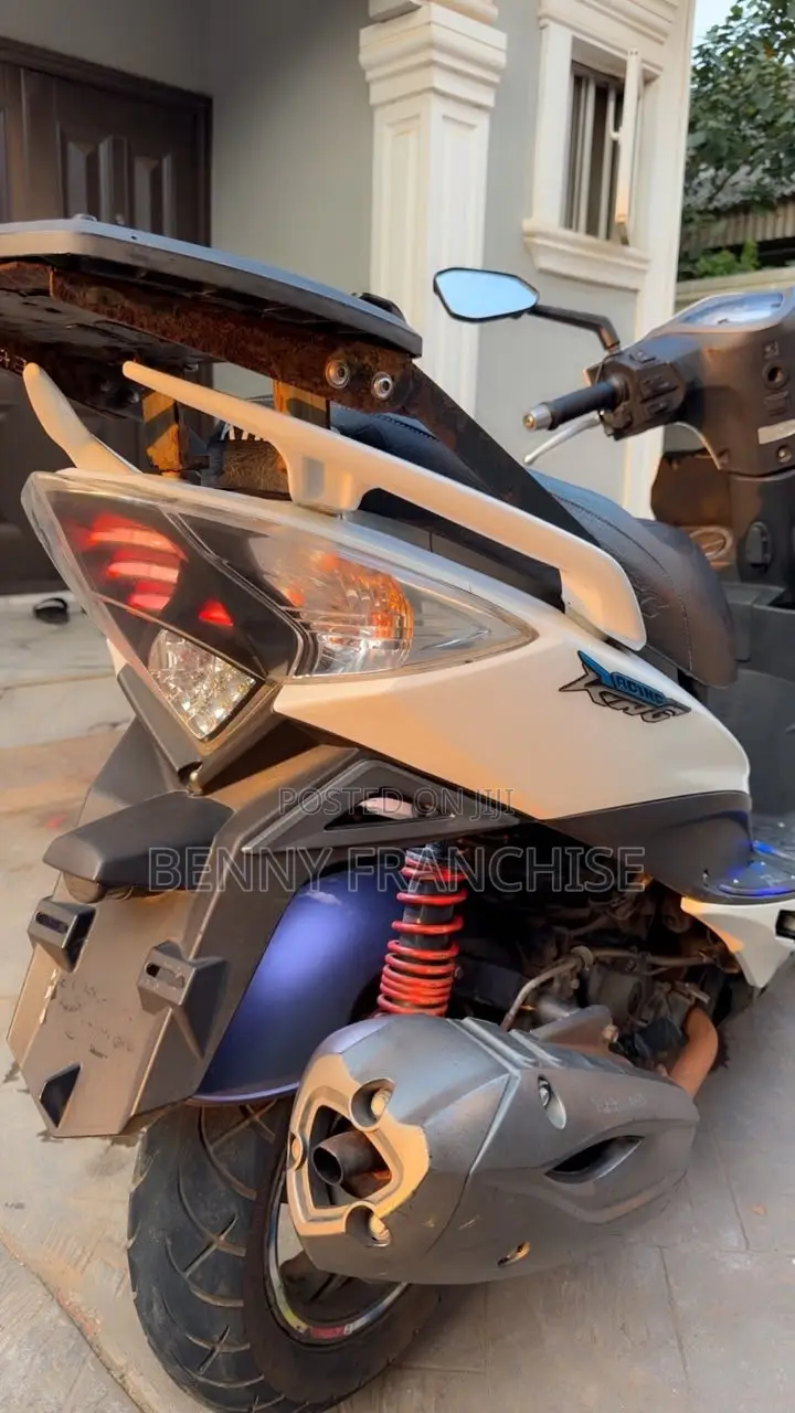 Kymco 2017 White