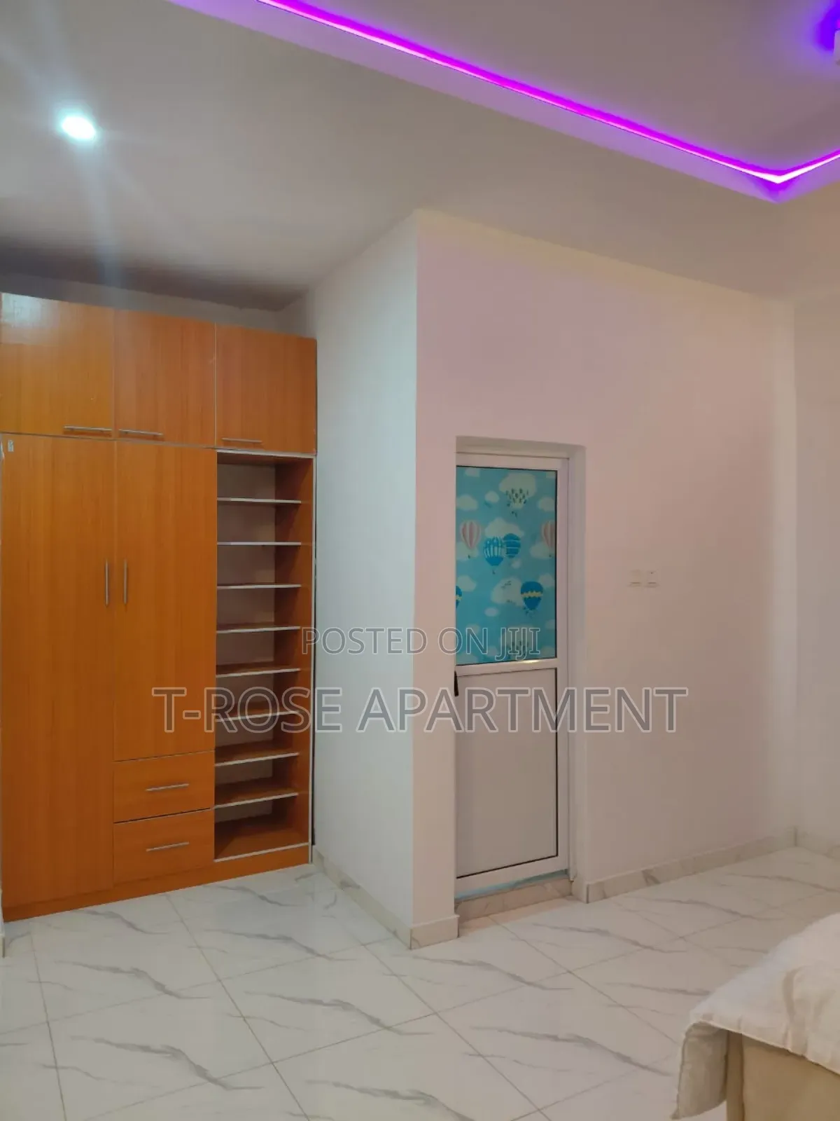 T-Rose Apartment