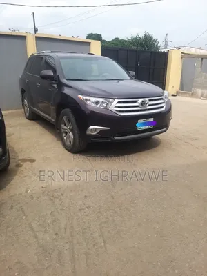 Toyota Highlander Limited 2012 Burgundy