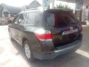 Toyota Highlander 2012 Black