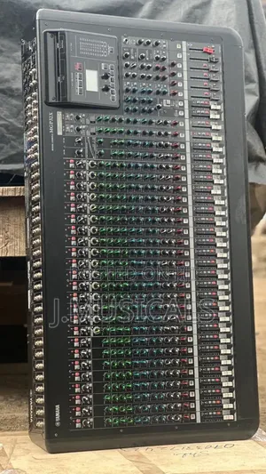 32 Channels Yamaha Semi Digital Mixer