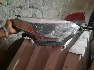 Headlight/Headlamp Corolla 2014 2015 Passenger Side