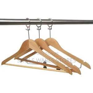 Luxury Anti Theft Security Ring Wooden Clothes Hanger.