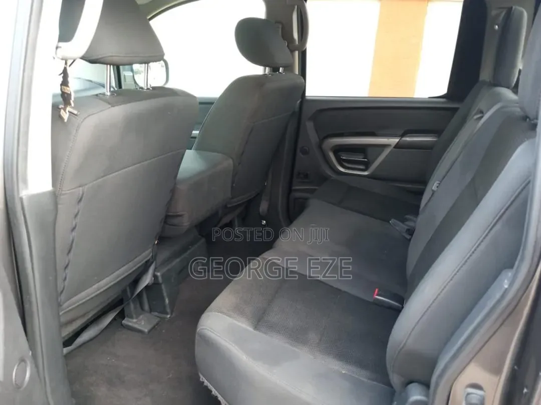 Nissan Titan 2015 Gray