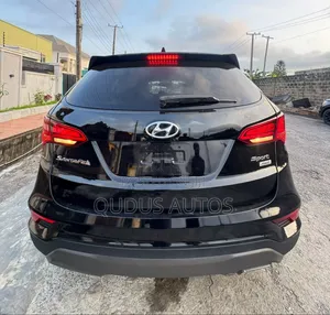 Hyundai Santa Fe 2018 Black