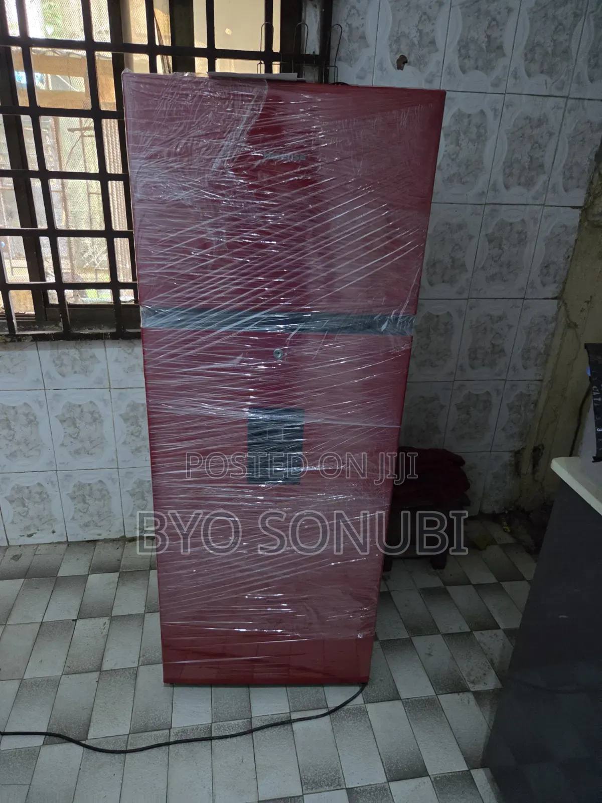 Hisense Red Refrigerator 204L