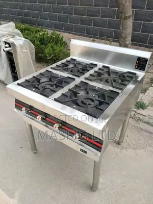 4 Burners Gas Cooker
