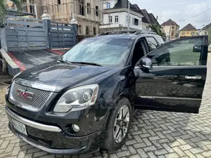 GMC Acadia Denali AWD 2012 Black