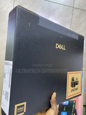 New Laptop Dell XPS 13 8GB Intel Core 5 SSD 512GB