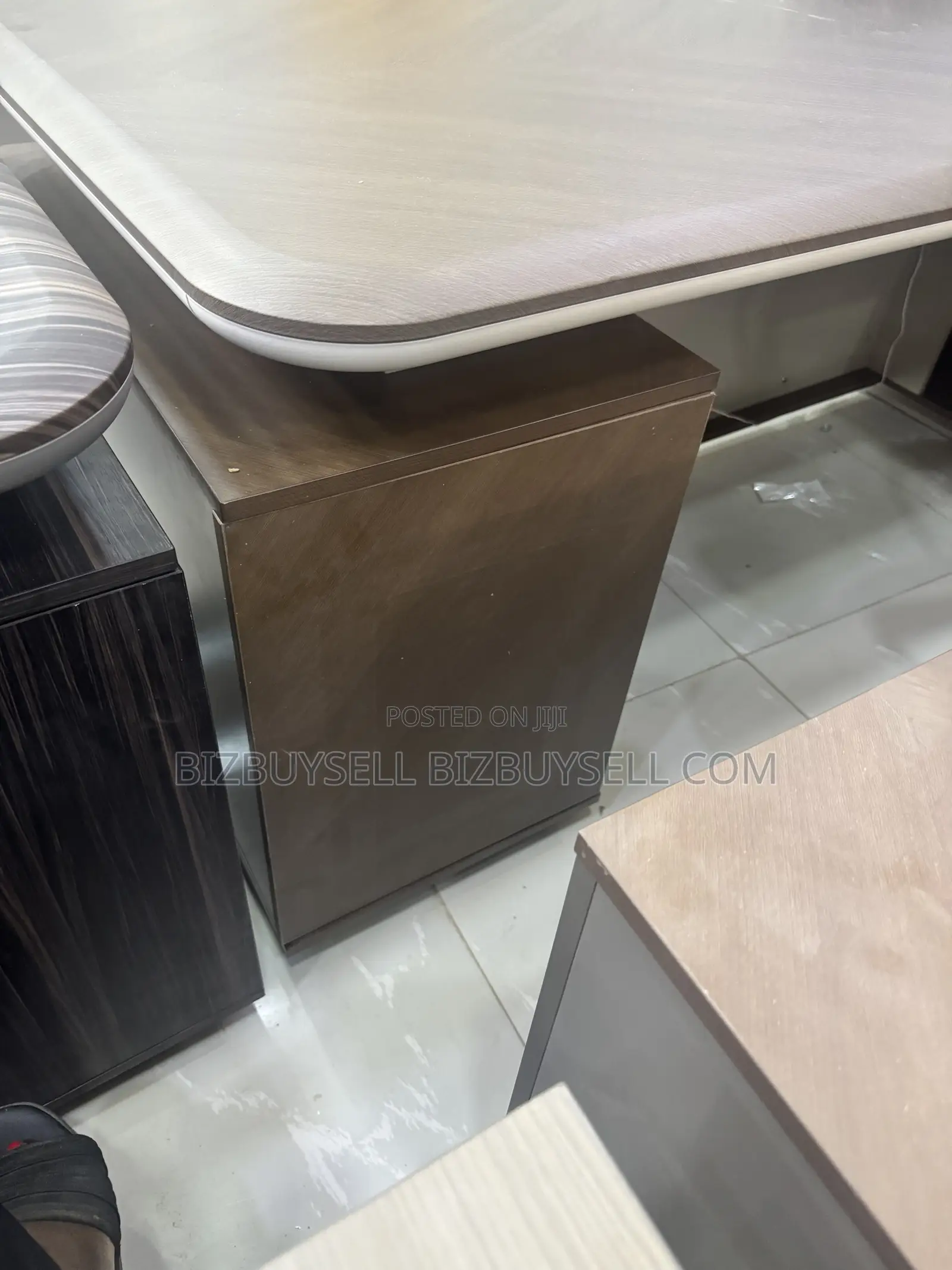Modern Executive Office Table 2 Meters