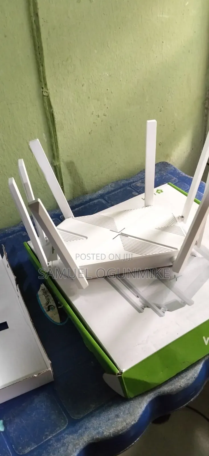 AC1200 Dual Band WiFi Gigabit Router