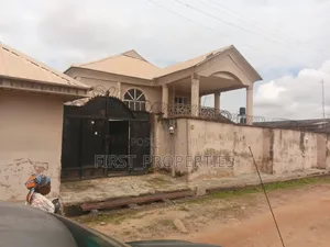 Furnished 5bdrm Duplex in Ashipa Estate Off for sale