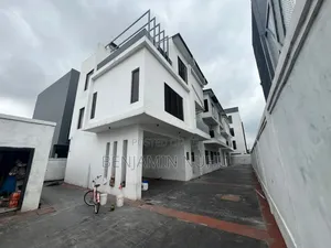 5bdrm Duplex in Lekki Phase 1 for rent