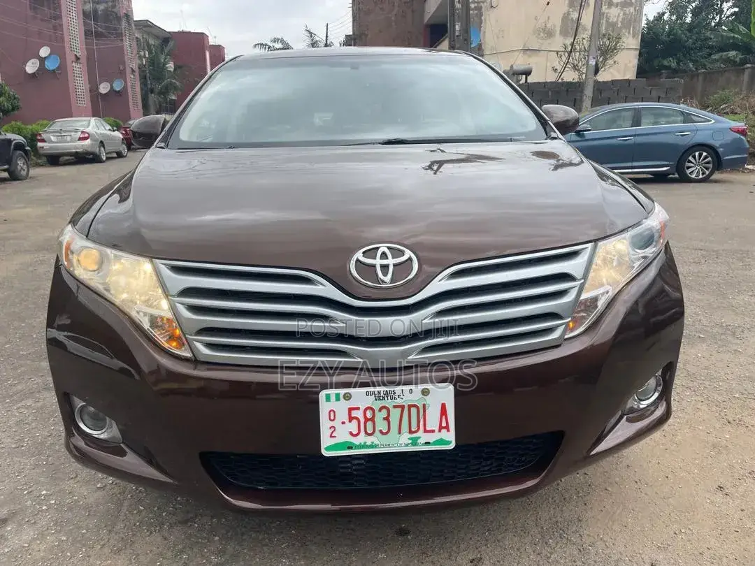 Toyota Venza 2010 Brown