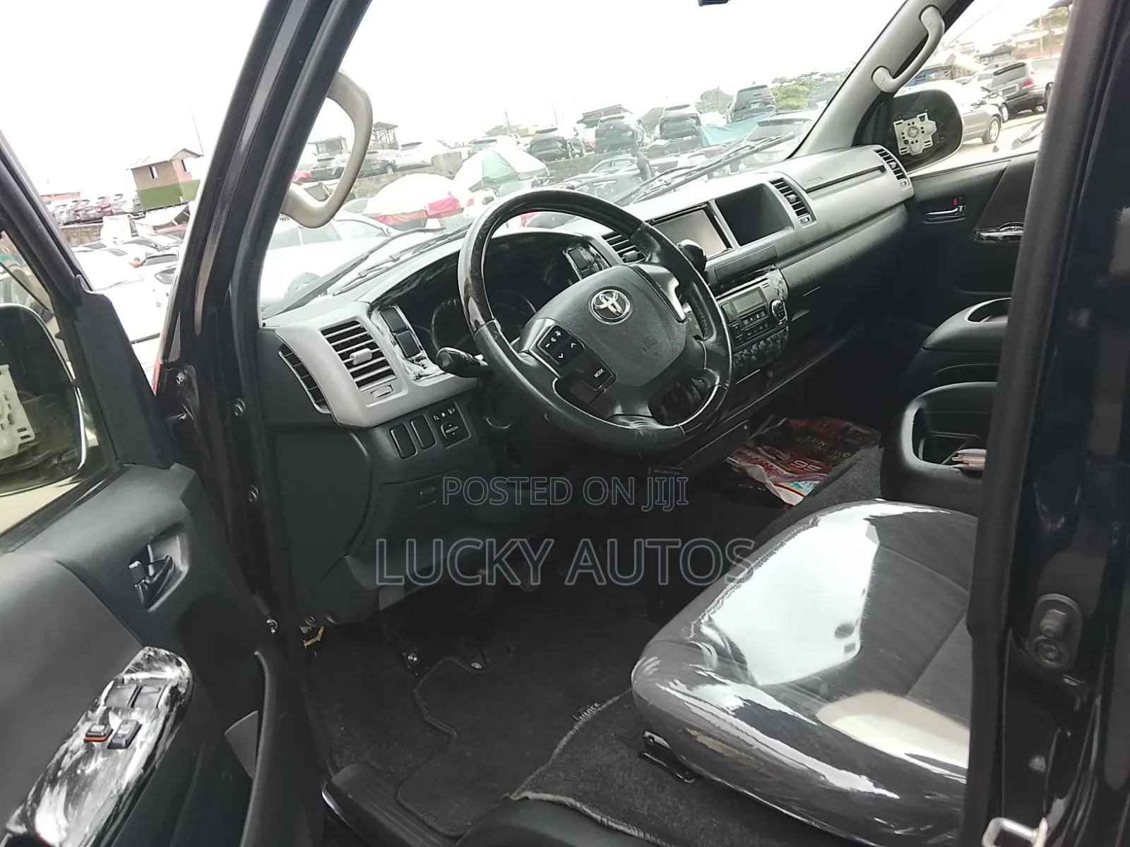 Toyota HiAce 2015 Grey