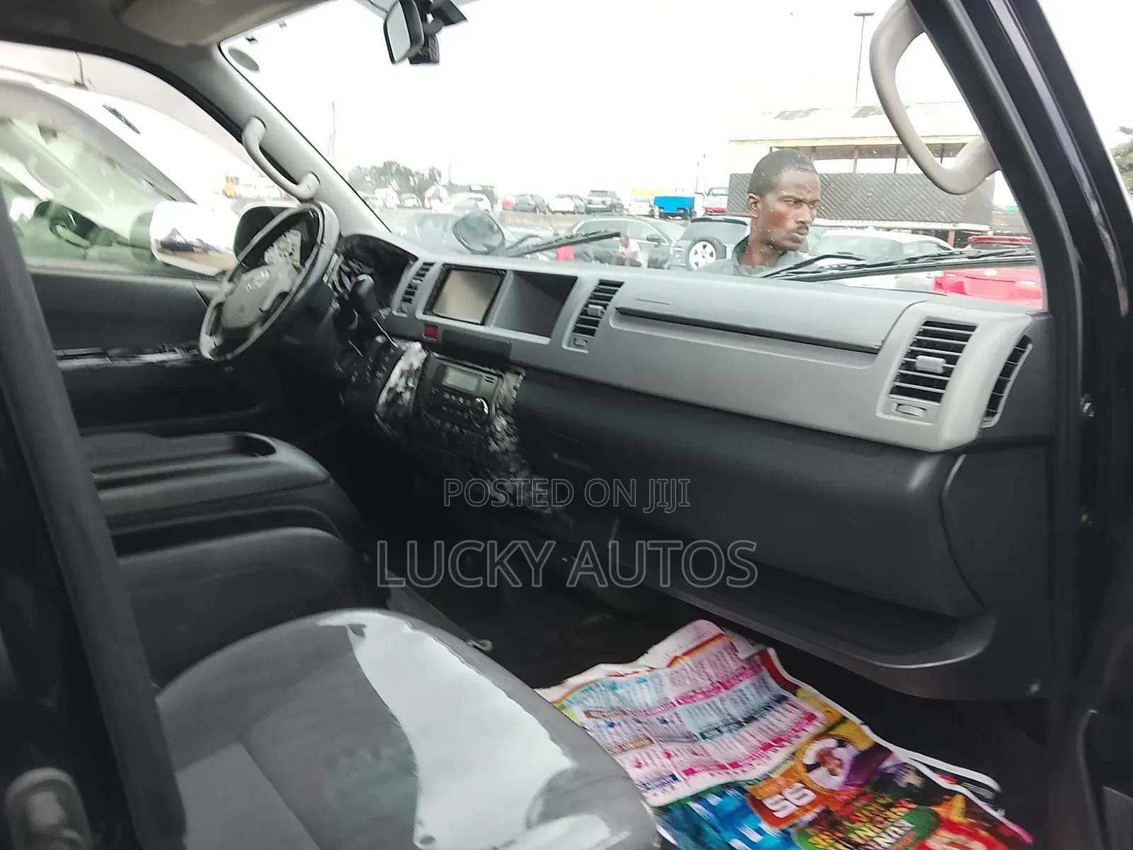 Toyota HiAce 2015 Grey