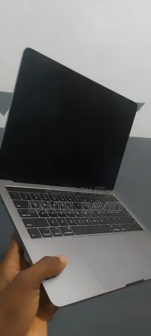 Laptop Apple MacBook Pro 2019 8GB Intel Core i5 SSD 256GB