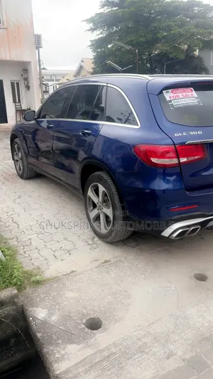 Mercedes-Benz GLC-Class 2017 Blue