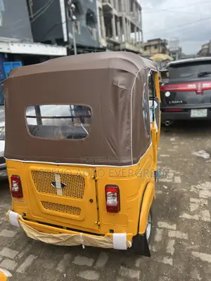 New Bajaj RE 2026 Yellow