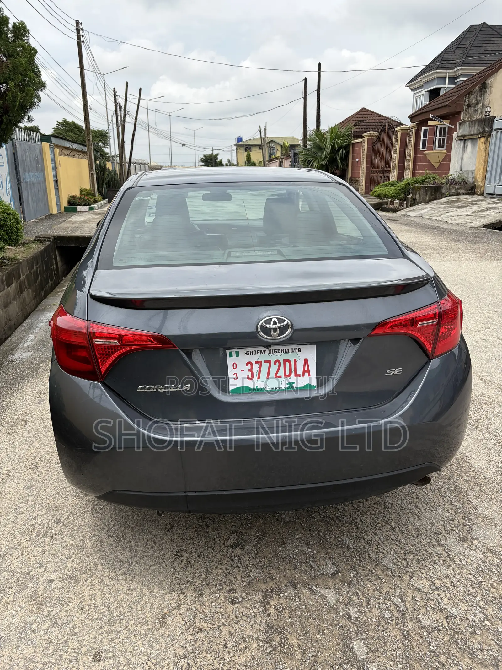 Toyota Corolla 2017 Gray