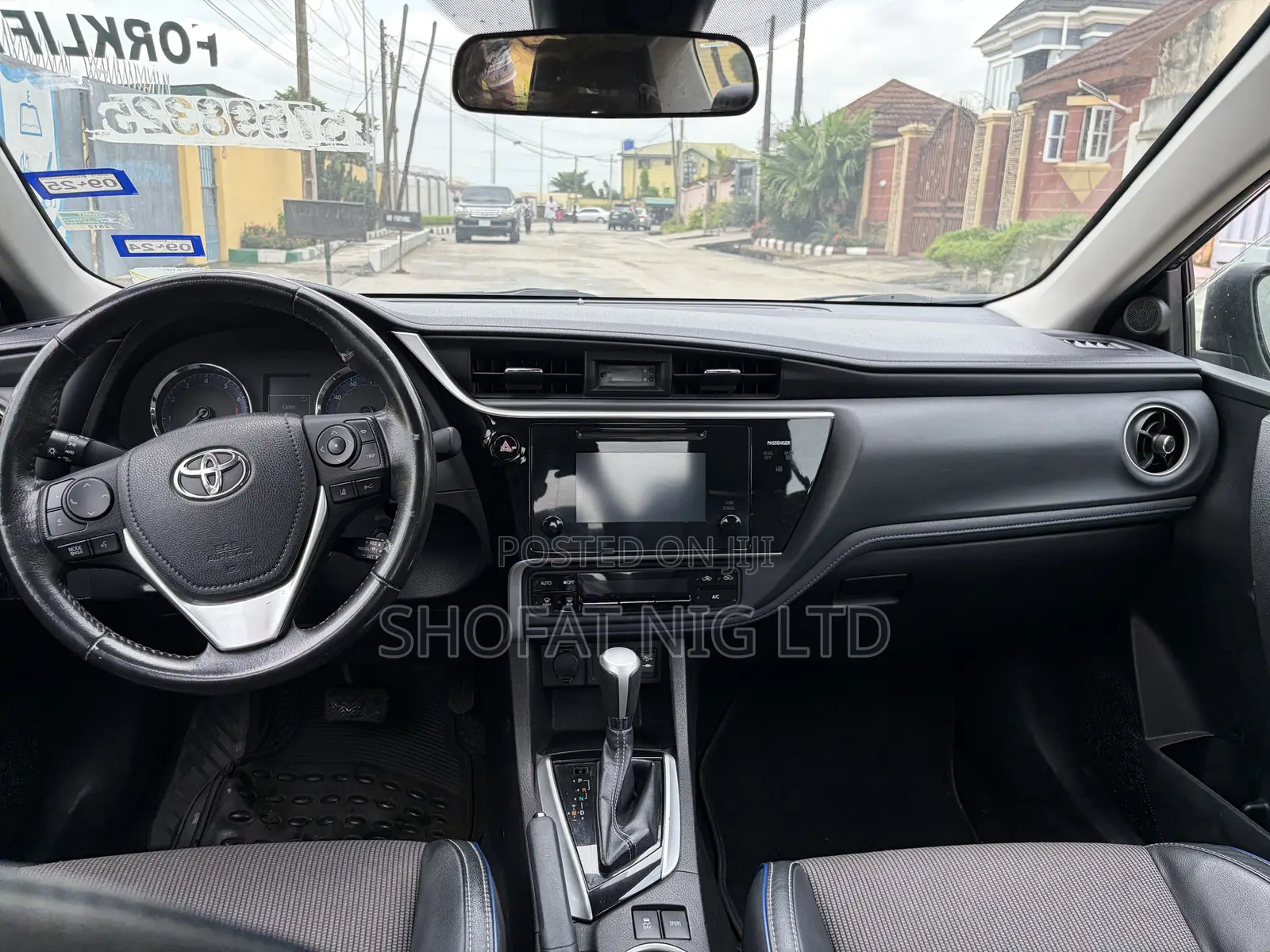 Toyota Corolla 2017 Gray