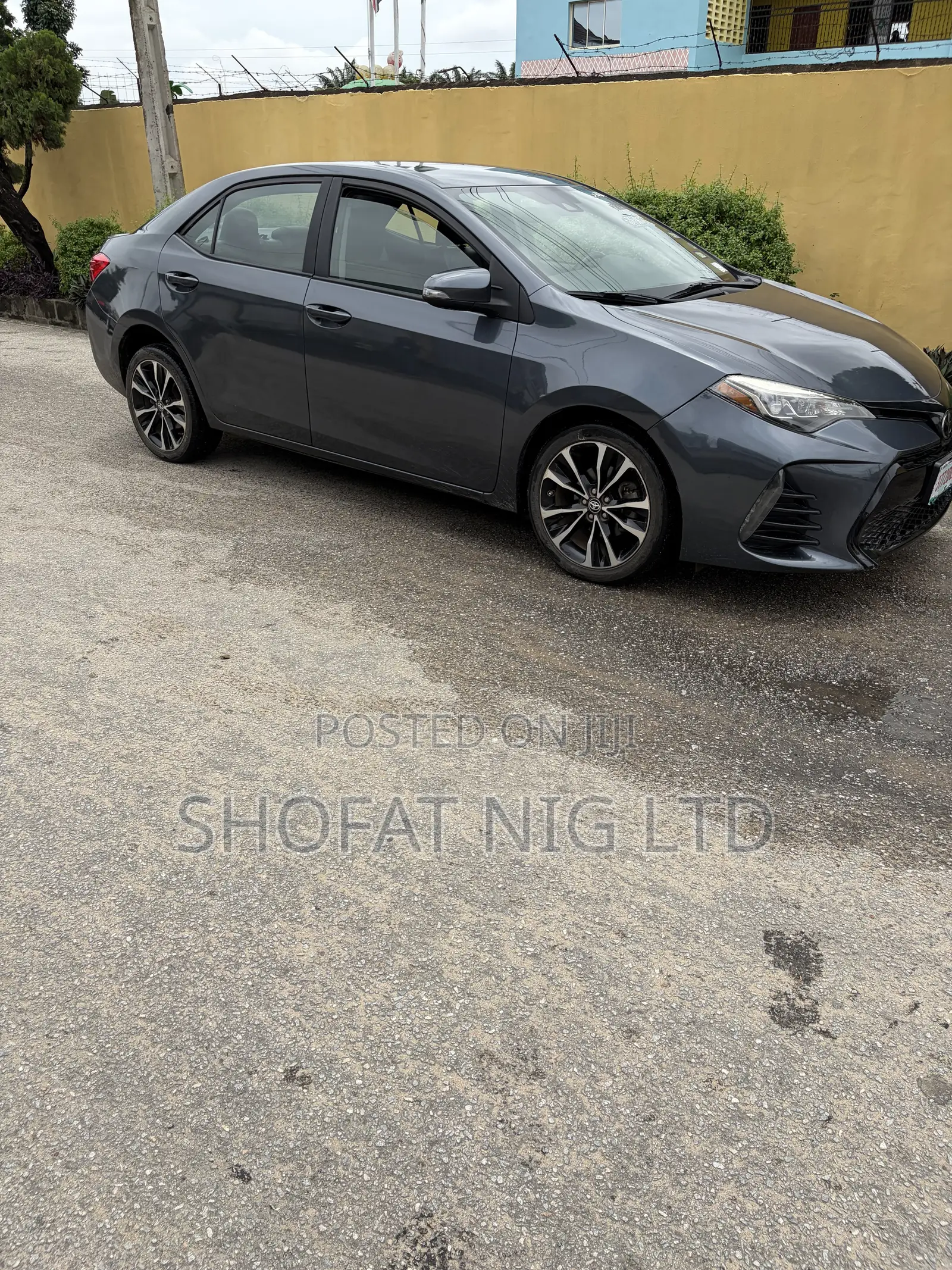 Toyota Corolla 2017 Gray