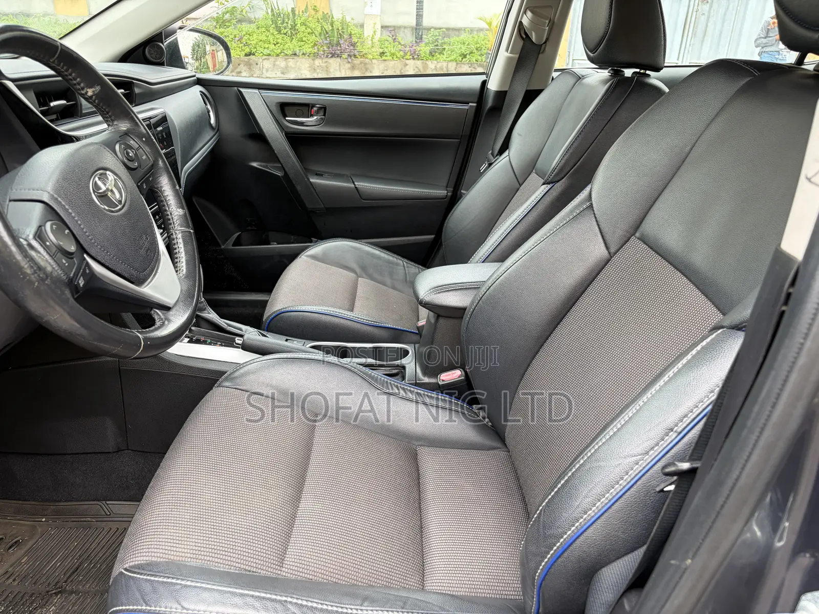 Toyota Corolla 2017 Gray