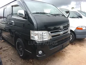 Toyota HiAce 2013 Black