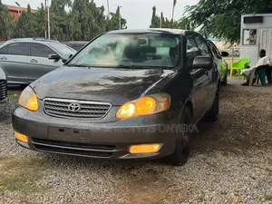 Toyota Corolla 2005 Gray