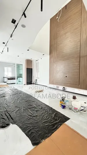 5bdrm Duplex in Banana Island for sale