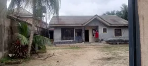 3bdrm Bungalow in In A Crescent, Haruk for sale