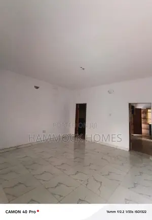 3bdrm Block of Flats in Okeibadan Estate, Akobo for rent