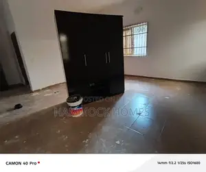 3bdrm Block of Flats in Okeibadan Estate, Akobo for rent