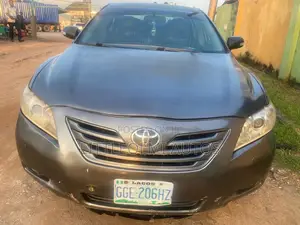 Toyota Camry LE 4dr Sedan (2.4L 4cyl 5A) 2007 Gray