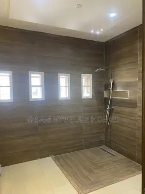3bdrm Duplex in Brooke Shore Estate, Gwarinpa for rent