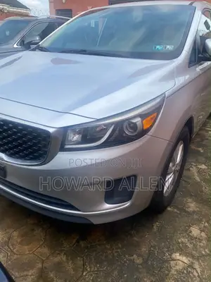 Kia Sedona 2016 Silver
