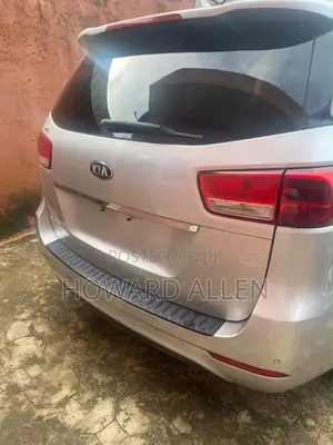 Kia Sedona 2016 Silver