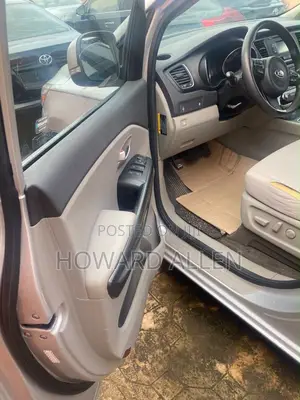 Kia Sedona 2016 Silver