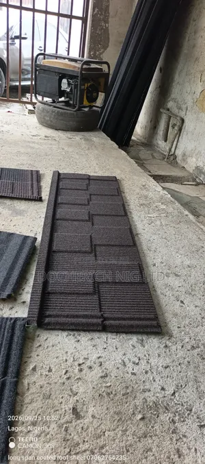 Reliable Shingle Stone Coated Roofing Sheet Brown Color