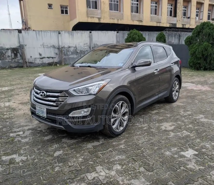 Hyundai Santa Fe 2012 Gray