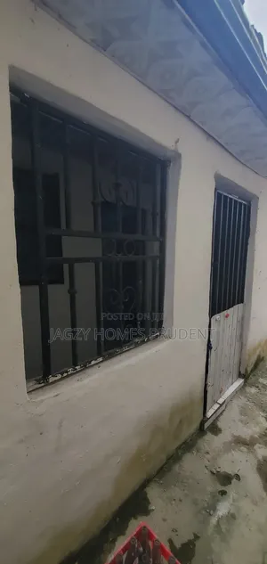 1bdrm Apartment in Greenville, Ado / Ajah for rent