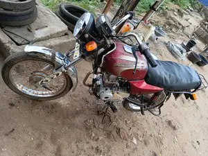 Bajaj Boxer 2015 Red