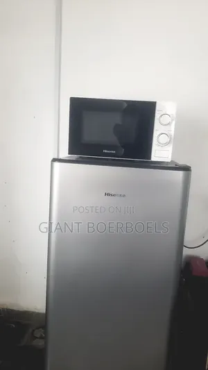 Hisense Micro Wave, Clean and in Good Working Condition
