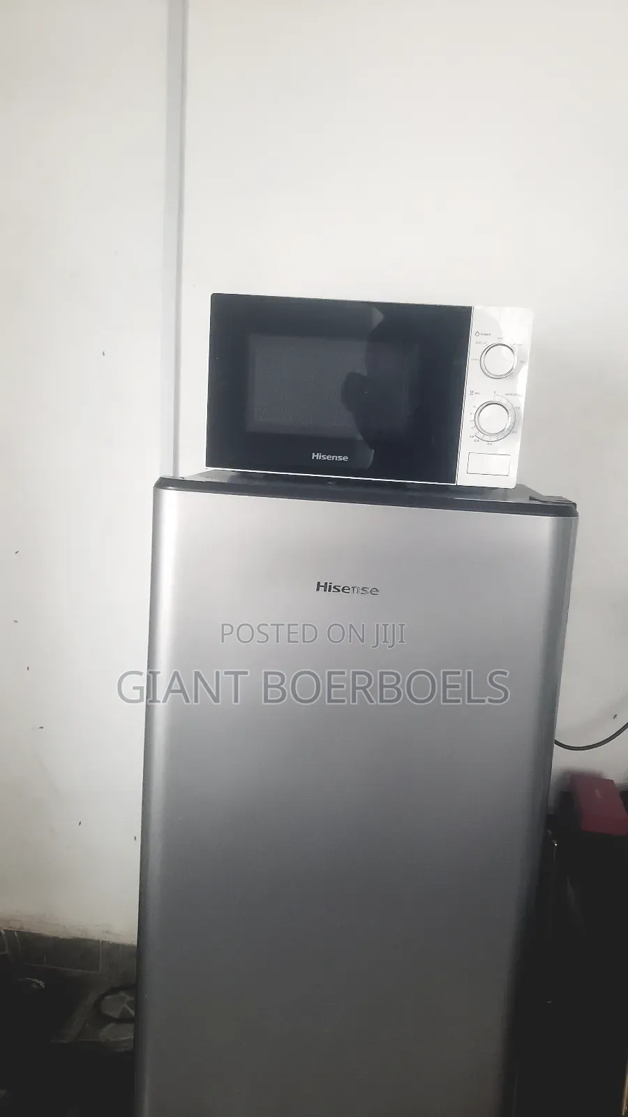 Hisense Micro Wave, Clean and in Good Working Condition